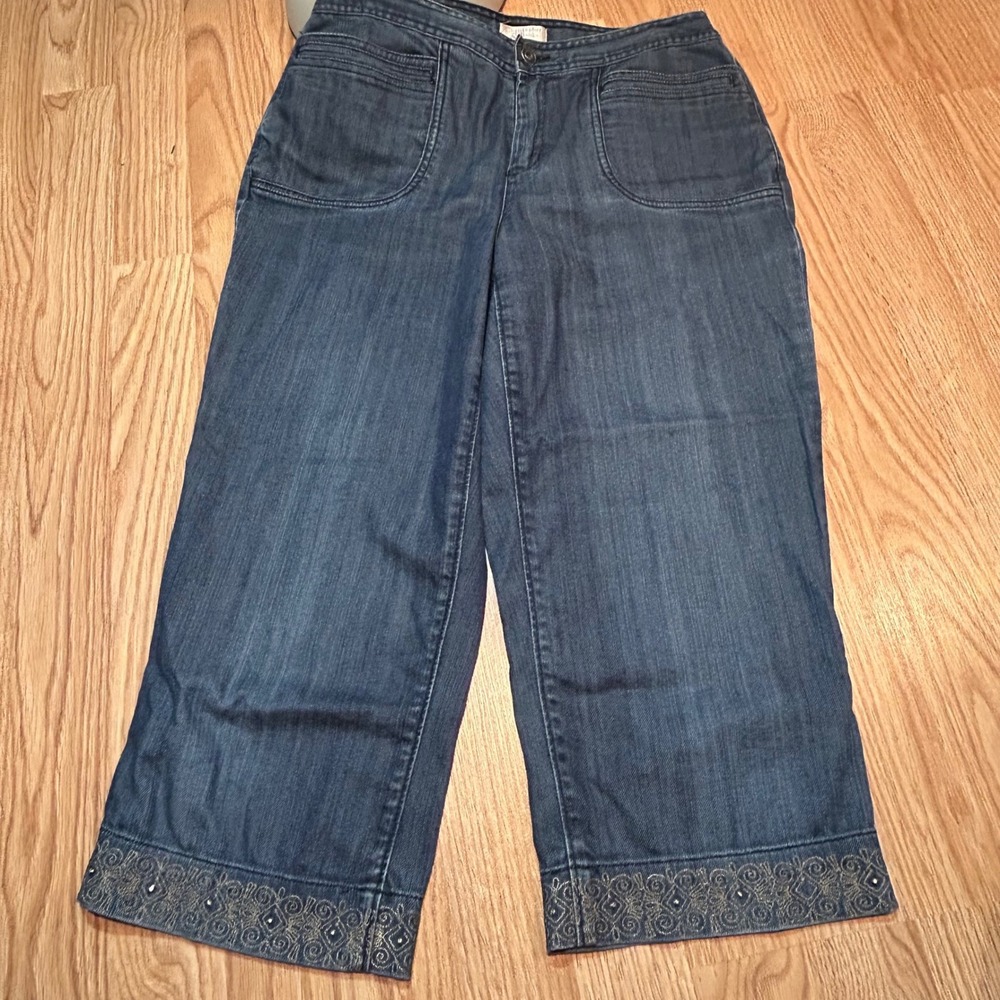 Christopher &‎ Banks Womens 6 Blue Stretch Denim Cropped Pants Embroidered Hem